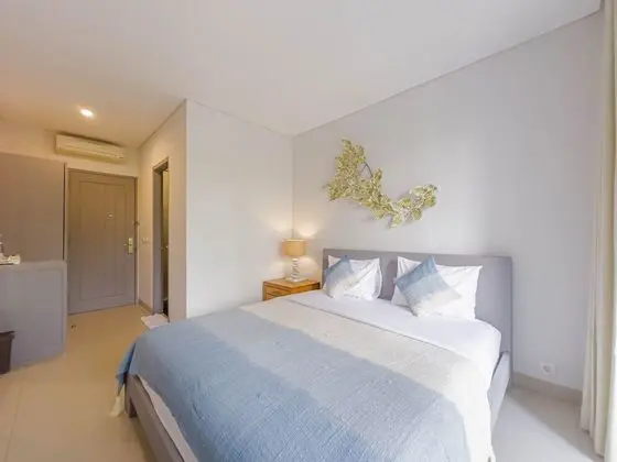Deluxe Oda, Balkon, Havuz Manzaralı