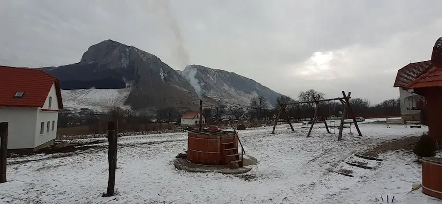 Panoramic Tek Büyük veya İki Ayrı Yataklı Oda