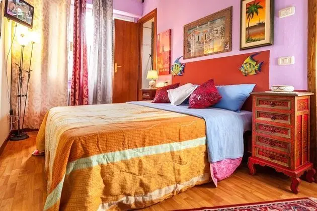 Standard Tek Büyük Yataklı Oda