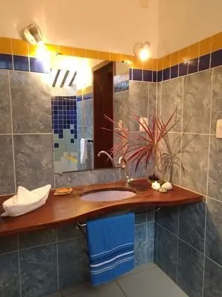 Grand Süit, 1 Büyük (Queen) Boy Yatak, Bahçe Manzaralı, Bahçeli