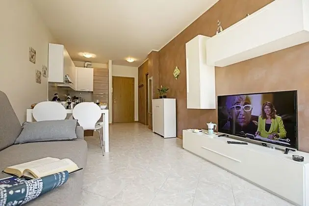 Family Apart Daire, 1 Çift Kişilik Yatak ve Çekyat, Bahçeli (Casa Kristall Lago)