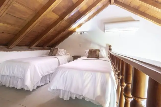Üç Kişilik Oda, Balkon