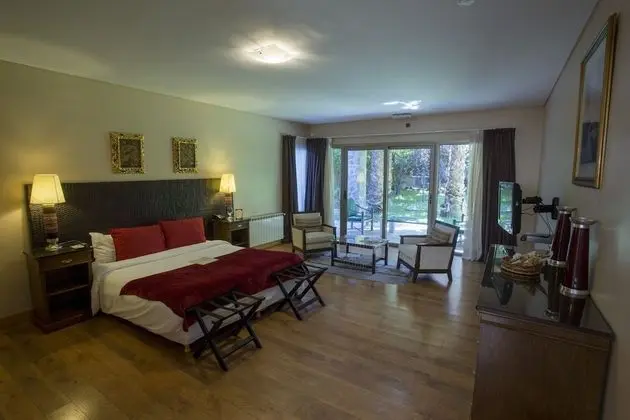Deluxe Tek Büyük veya İki Ayrı Yataklı Oda