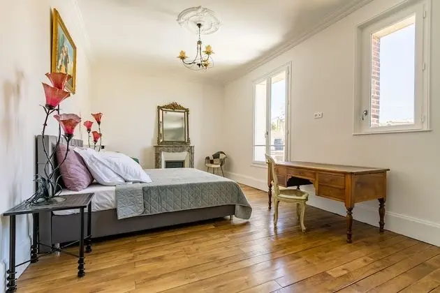 Superior Tek Büyük Yataklı Oda (Goya)