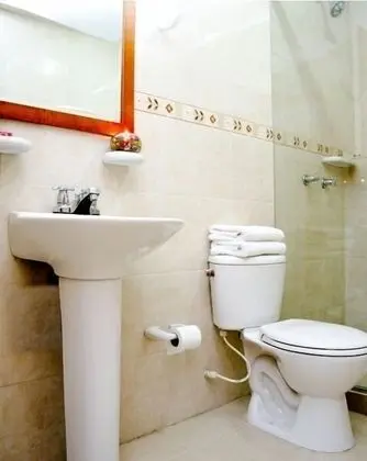 Üç Kişilik Oda