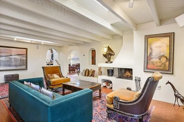 Ev (Casa Ladera - Enchanting Home, Nestle)