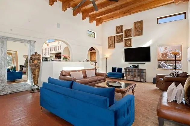 Ev (Casa Ladera - Enchanting Home, Nestle)