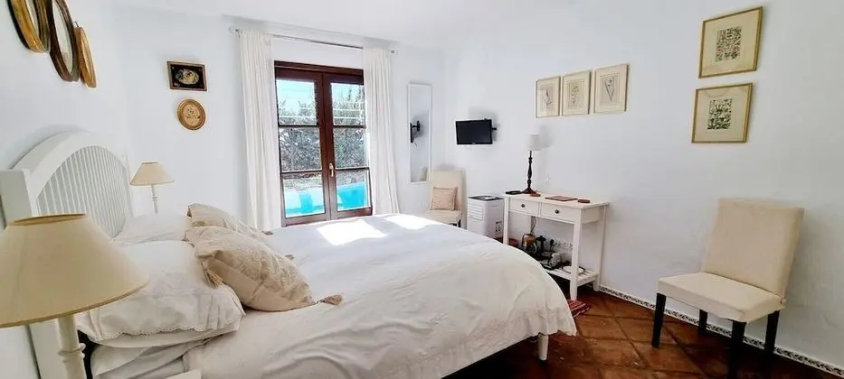 Tek Büyük Yataklı Oda