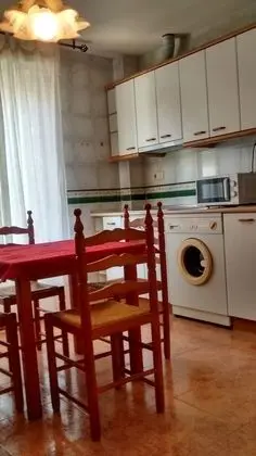 Apart Daire, 2 Yatak Odası (Right)