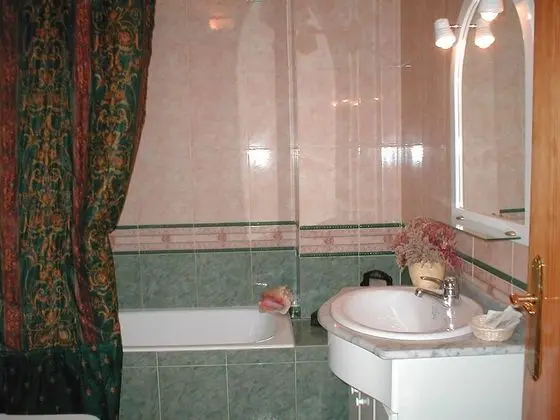 Tek Büyük Yataklı Oda (Room 1)