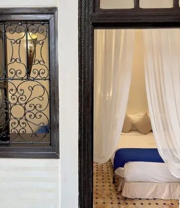 Superior Oda, 1 Büyük (Queen) Boy Yatak ve Çekyat