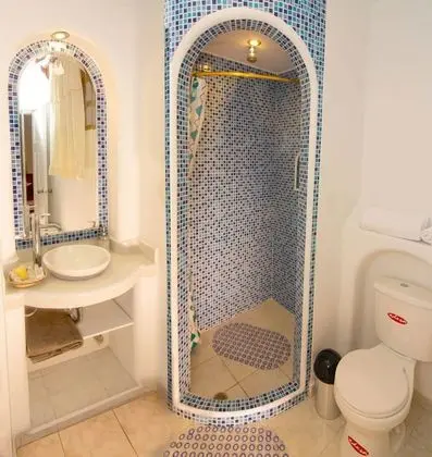 Standard Tek Büyük Yataklı Oda, 1 Yatak Odası, Özel Banyo, Zemin Kat