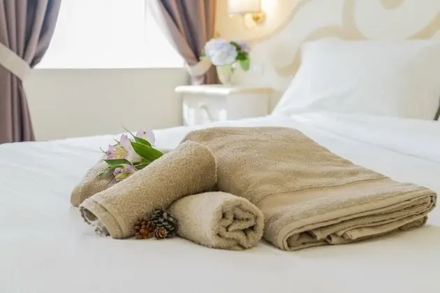 Classic Tek Büyük Yataklı Oda