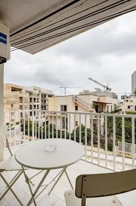 Deluxe Tek Büyük Yataklı Oda, Balkon