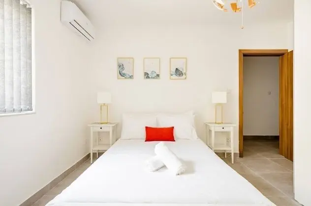 Tek Büyük Yataklı Oda, Balkon