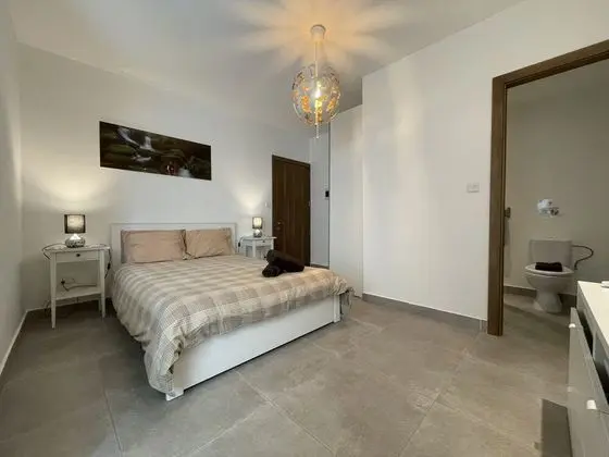 Tek Büyük Yataklı Oda, Balkon