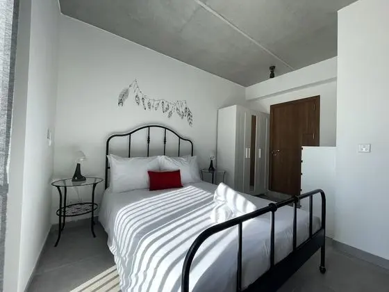 Tek Büyük Yataklı Oda, Balkon
