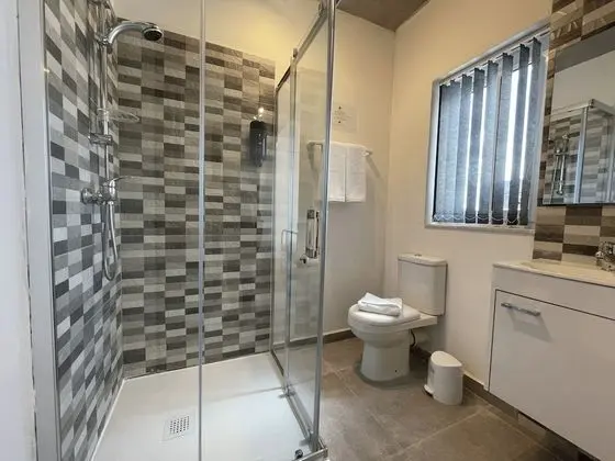 Tek Büyük Yataklı Oda, Balkon