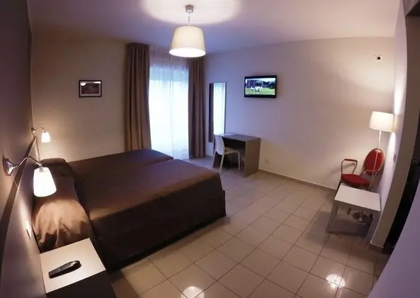 Standard Büyük Yataklı Tek Kişilik Oda