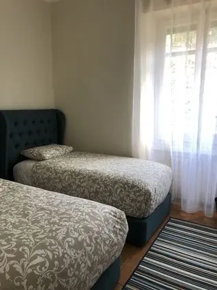 Basic Tek Büyük veya İki Ayrı Yataklı Oda