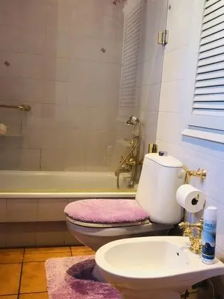 Basic Tek Büyük veya İki Ayrı Yataklı Oda