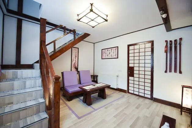 Purple suite