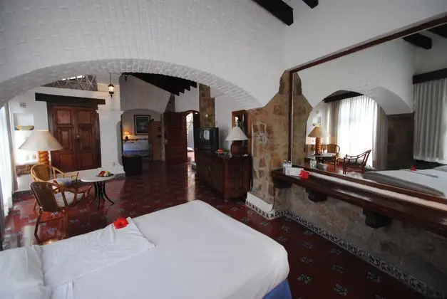Suit King Size Bed