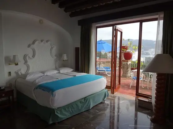 Suit King Size Bed