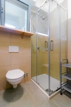 Tek Büyük Yataklı Oda, Bahçe Manzaralı