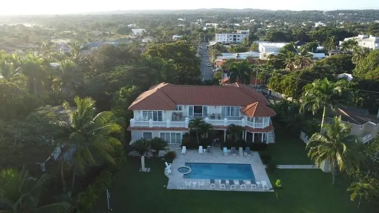 Villa, Sigara İçilebilir