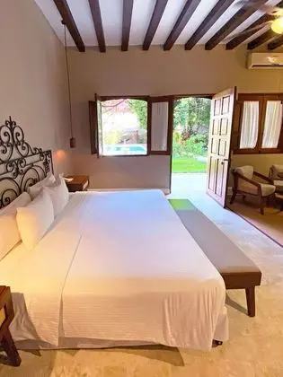 Luxury Oda, Havuz Manzaralı