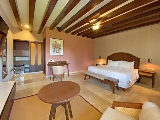 Luxury Oda, Havuz Manzaralı