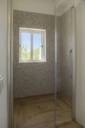 1-Deluxe Double Room, 1 Queen Bed