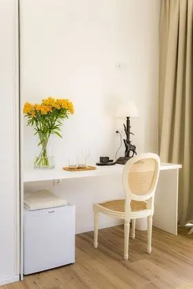 2-Deluxe Double Room, 1 King Bed