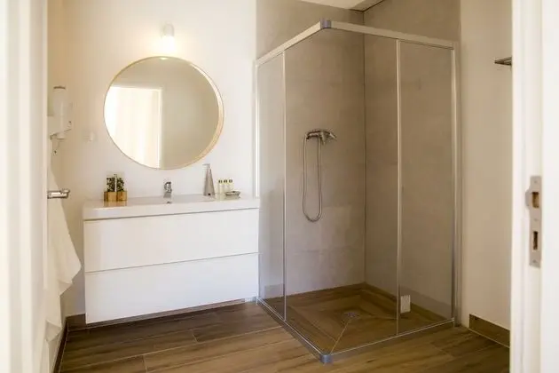 2-Deluxe Double Room, 1 King Bed
