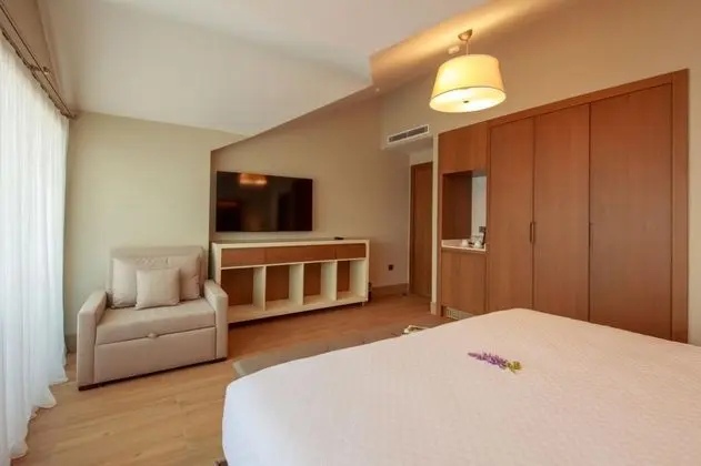 2+1 Luxury Suite, Havuz Manzaralı