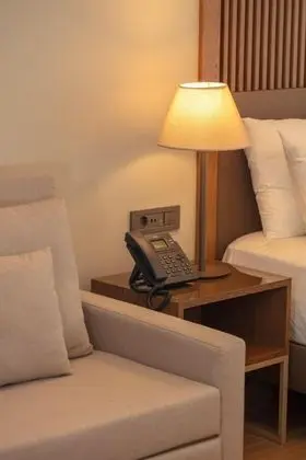 Modern Studio, Havuz Manzaralı, Zemin Kat