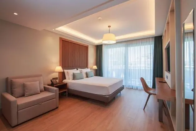 Modern Studio, Havuz Manzaralı, Zemin Kat