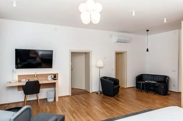 Deluxe Tek Büyük Yataklı Oda