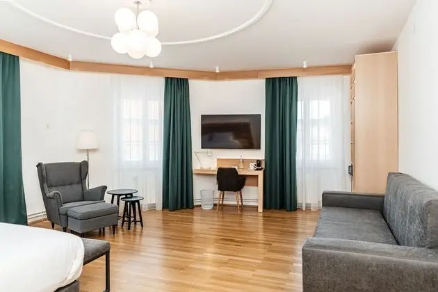 Deluxe Tek Büyük Yataklı Oda