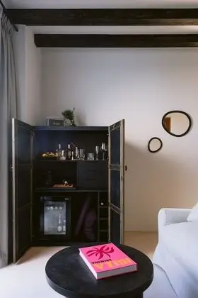 Junior Tek Büyük Yataklı Oda