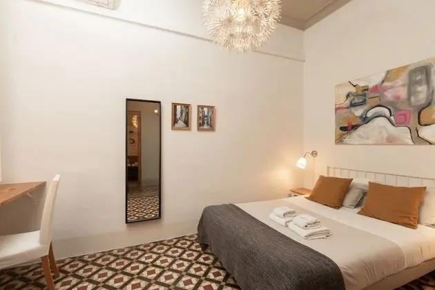 Economy Tek Büyük Yataklı Oda, Ortak Banyo