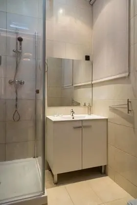 Economy Tek Büyük Yataklı Oda, Ortak Banyo