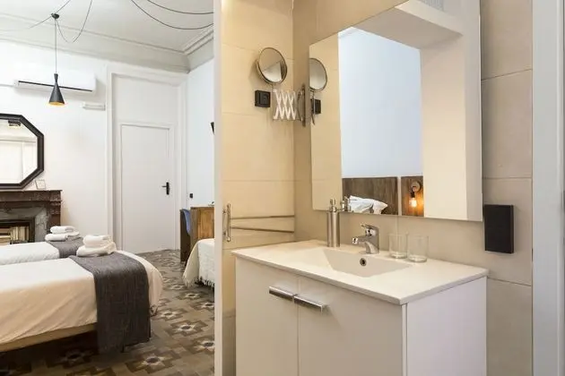 Üç Kişilik Oda, Özel Banyo