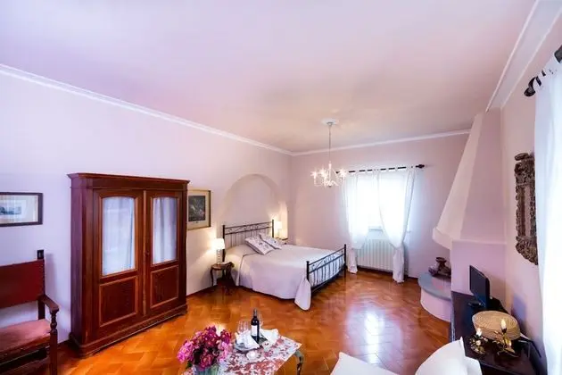 Ev, 4 Yatak Odası, Kişiye Özel Havuzlu