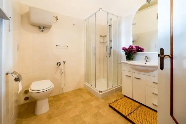 Ev, 4 Yatak Odası, Kişiye Özel Havuzlu