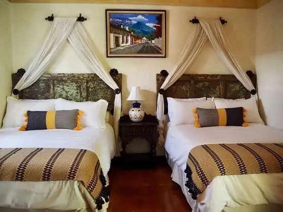 Dört Kişilik Oda, 2 Çift Kişilik Yatak