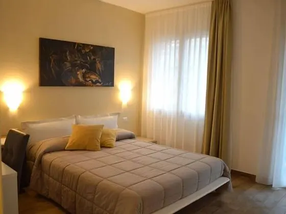 Tek Büyük Yataklı Oda, Balkon