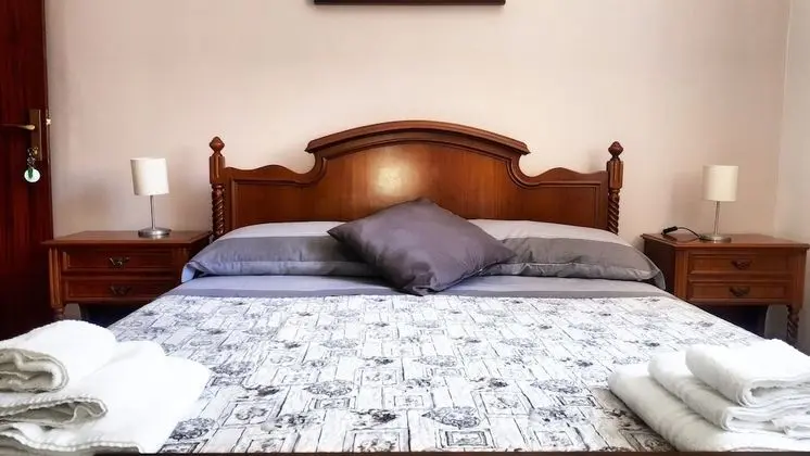 Classic Üç Kişilik Oda, Ortak Banyo