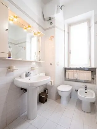 Classic Üç Kişilik Oda, Ortak Banyo